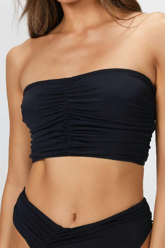 Stay Ahead In Style Solid Delrey Bikini Top In Black