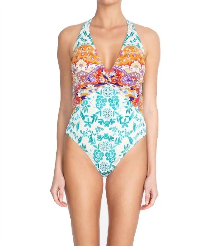 Modern Glamour Ellyo Twist One Piece In Multi