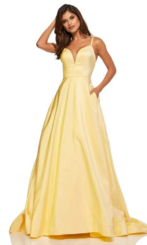 Style Breakthroughs Sherri Hill 52506SC