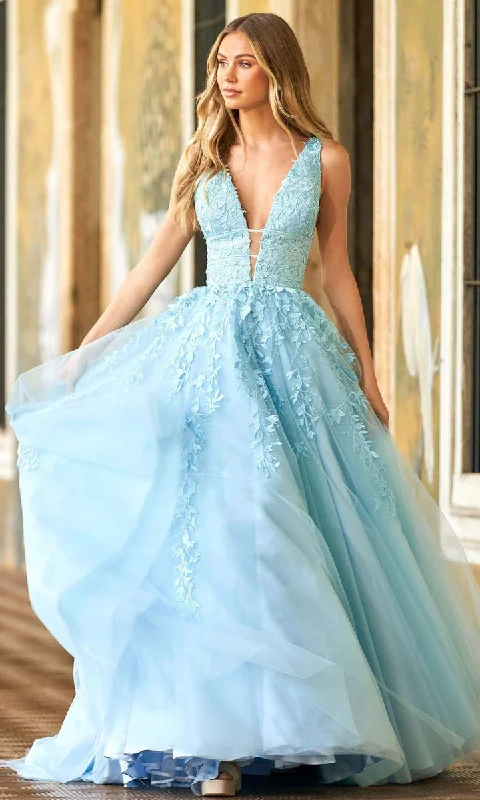 Sophisticated Fashion Sherri HIll 54937