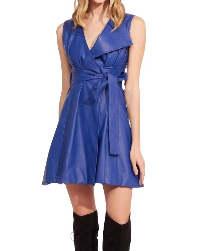 City Fashion Wesley Dress In Cobalt