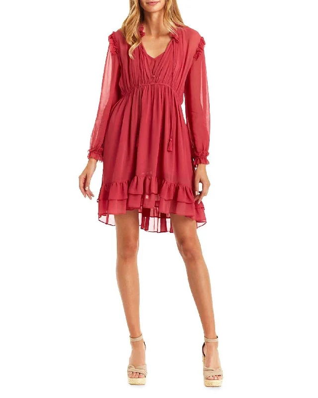 Seasonal Trends Rosalie Dress In Coral