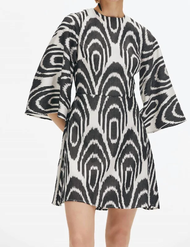 Quick Grab Deals Wings Dress In Black-White Zebra Motif